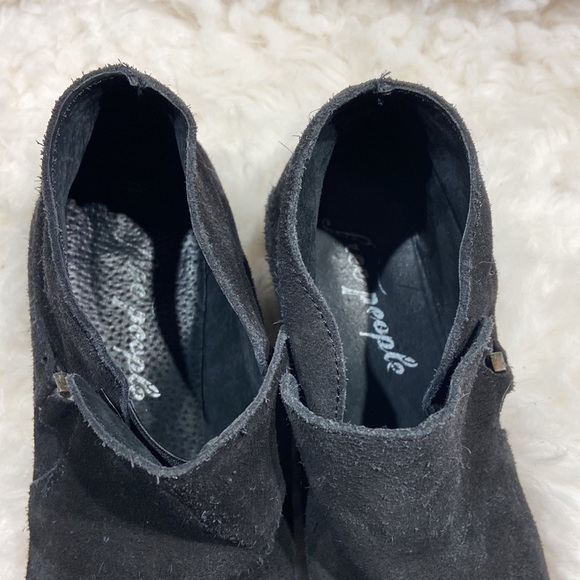 Free People black suede booties size 39 US 9 - Picture 7 of 11